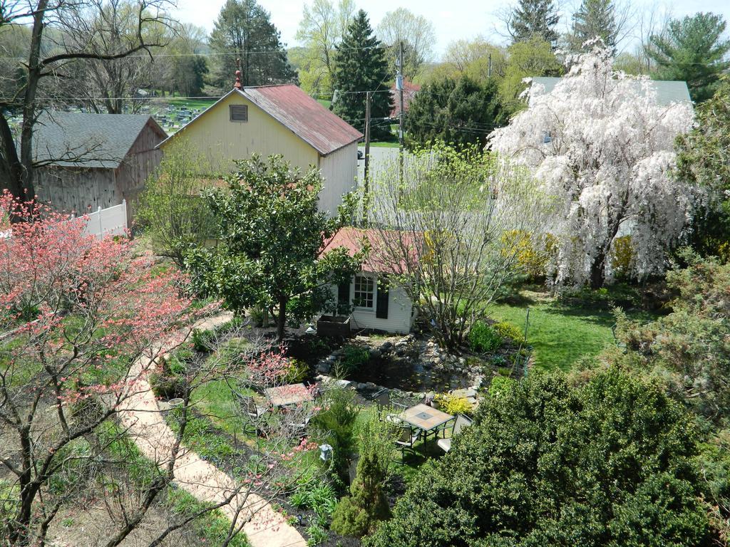 Ej Bowman House Bed & Breakfast Lancaster Exterior photo